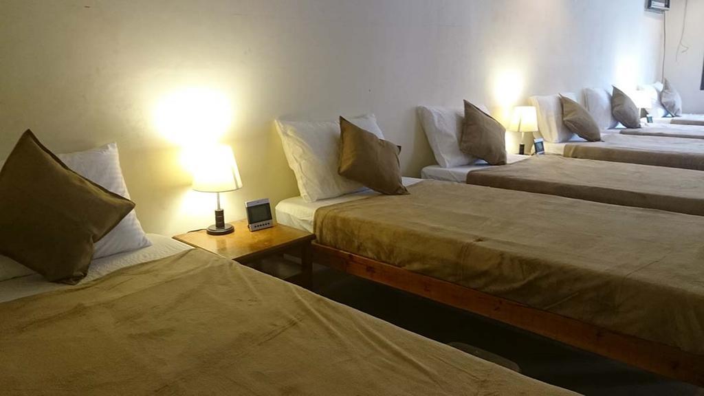 Chateau Beatrice Tagaytay City Δωμάτιο φωτογραφία